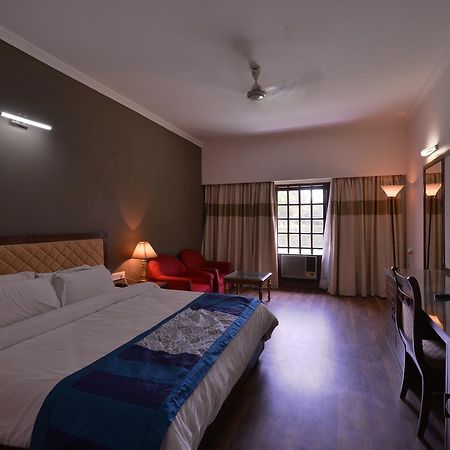 Hotel North Park Panchkula Εξωτερικό φωτογραφία