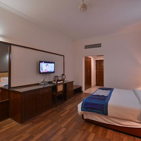 Hotel North Park Panchkula Εξωτερικό φωτογραφία