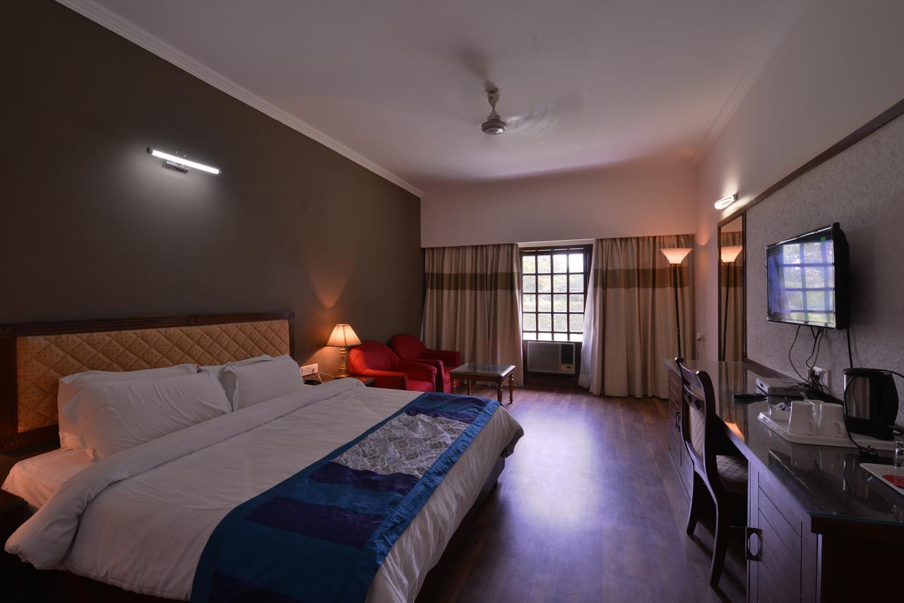 Hotel North Park Panchkula Εξωτερικό φωτογραφία